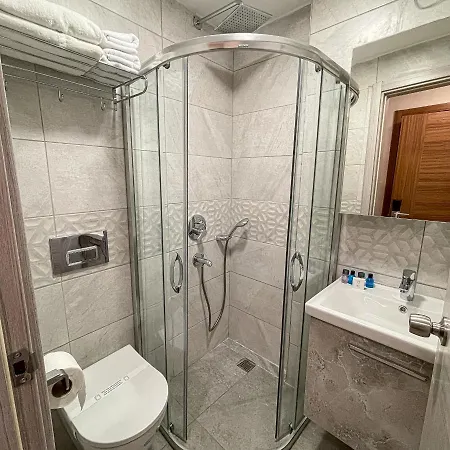 Levant Hotel&aparts * Çeşme