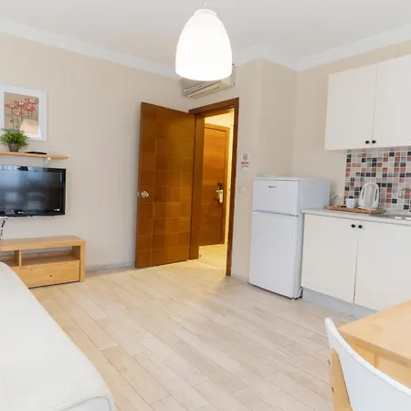 Levant Hotel&aparts * Çeşme