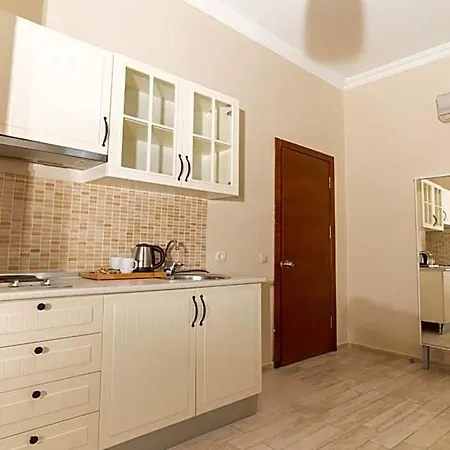 Levant Hotel&aparts Hotel *