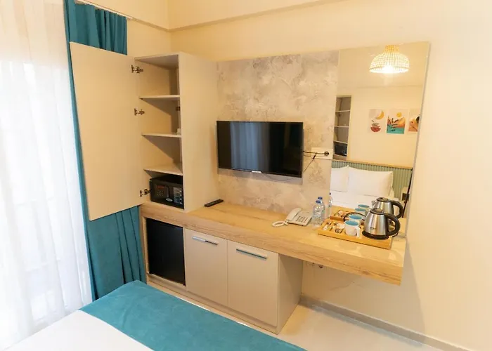 Levant Hotel&aparts * Кешме