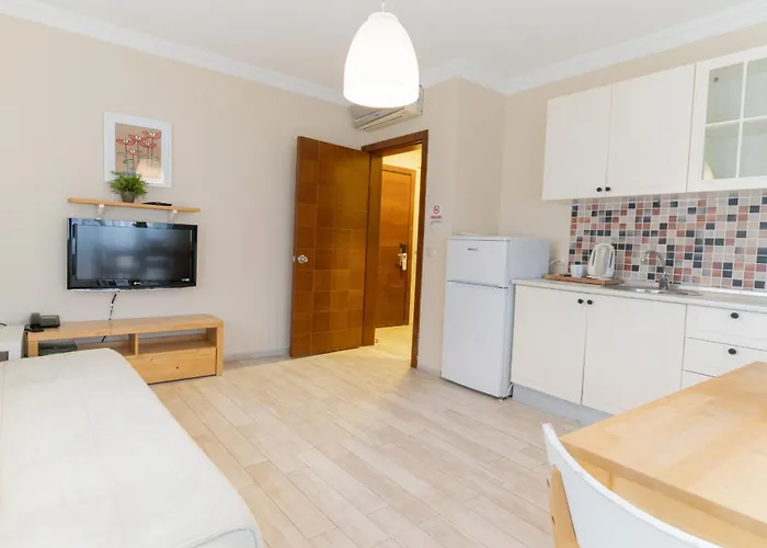 Levant Hotel&aparts * Кешме